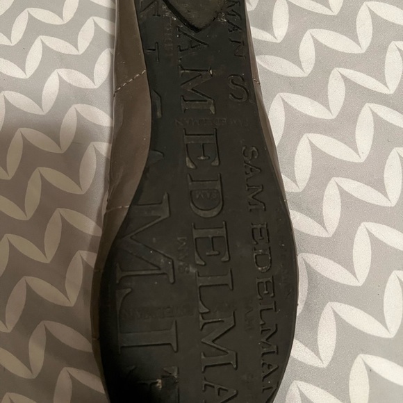 Shoes - Picture 2 of 3